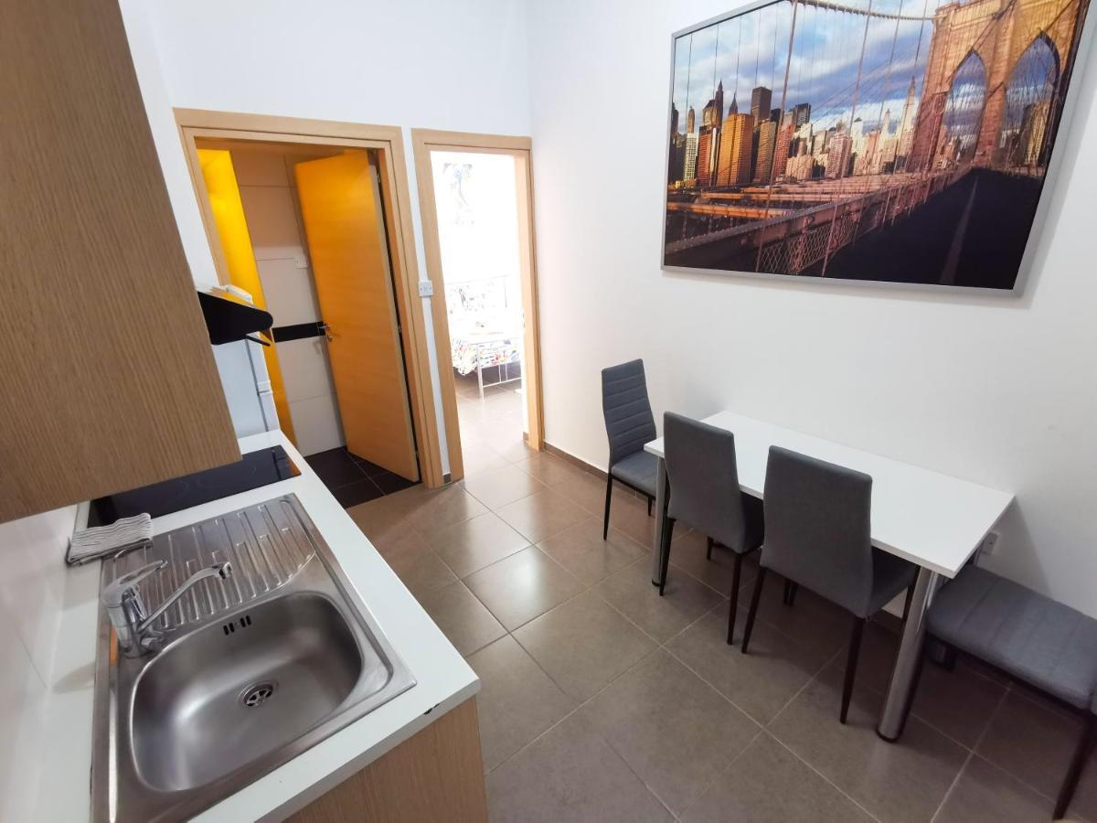 Beachy Keen City Apartment Λάρνακα Εξωτερικό φωτογραφία